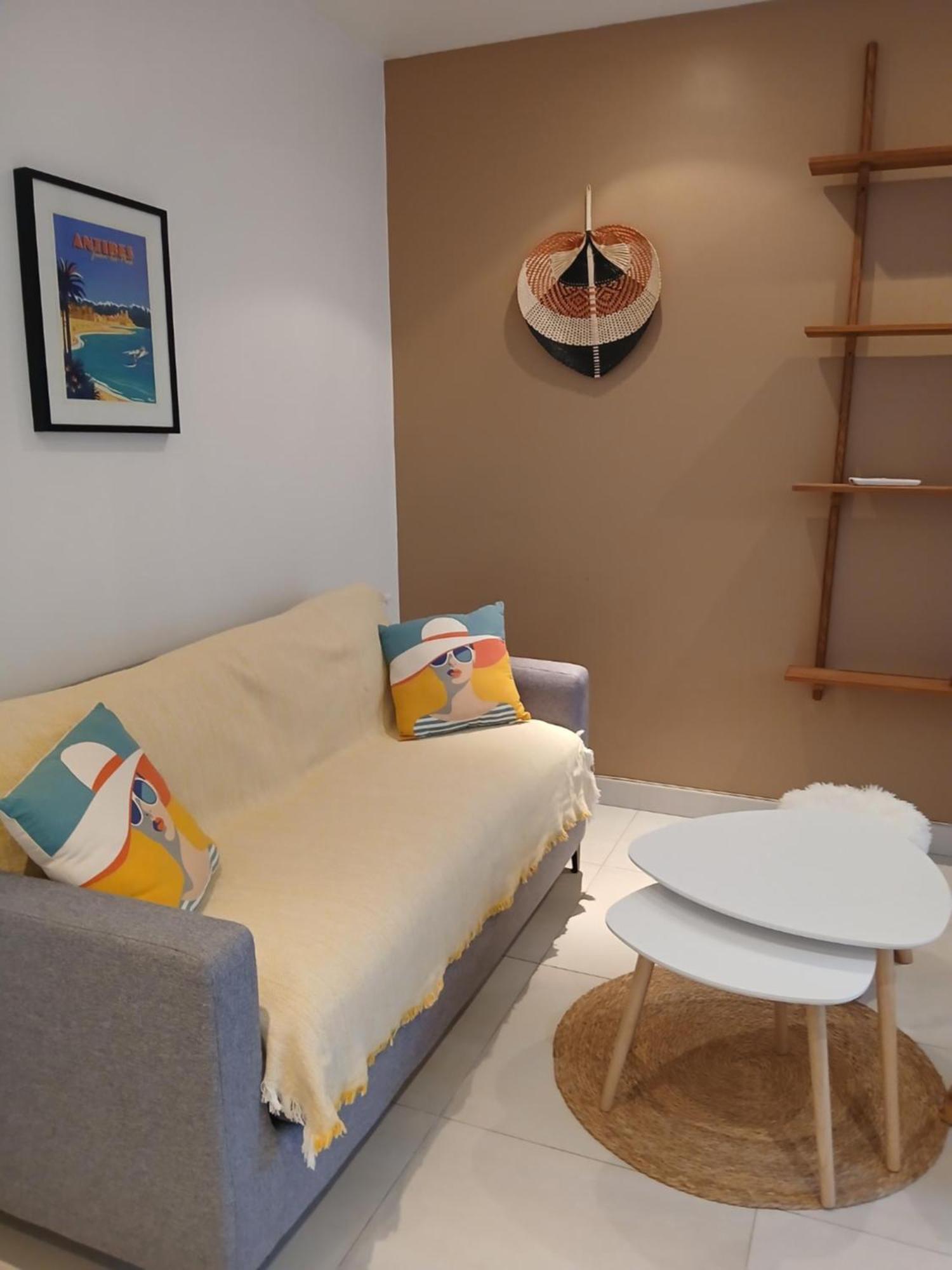 Appartement Centre Antibes Bd Albert 1Er Exteriör bild